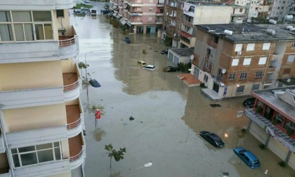 Serious flooding hits Vlora, submerging businesses and homes