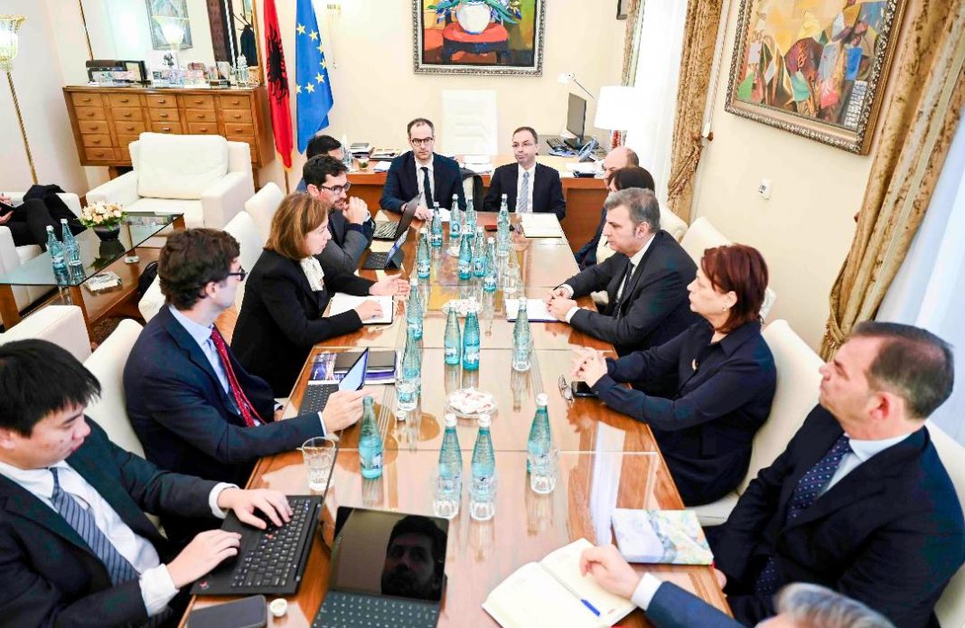 Bank of Albania Governor, IMF mission discuss economic and financial developments