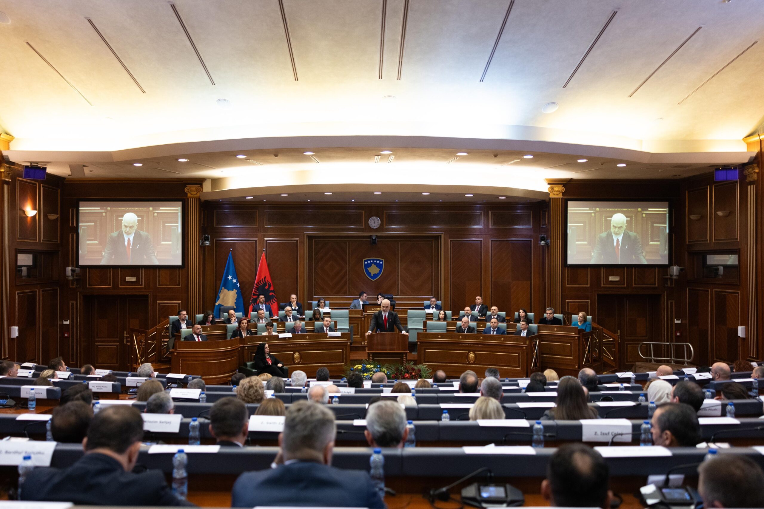 Albanian and Kosovo Parliaments convene in Pristina for joint session