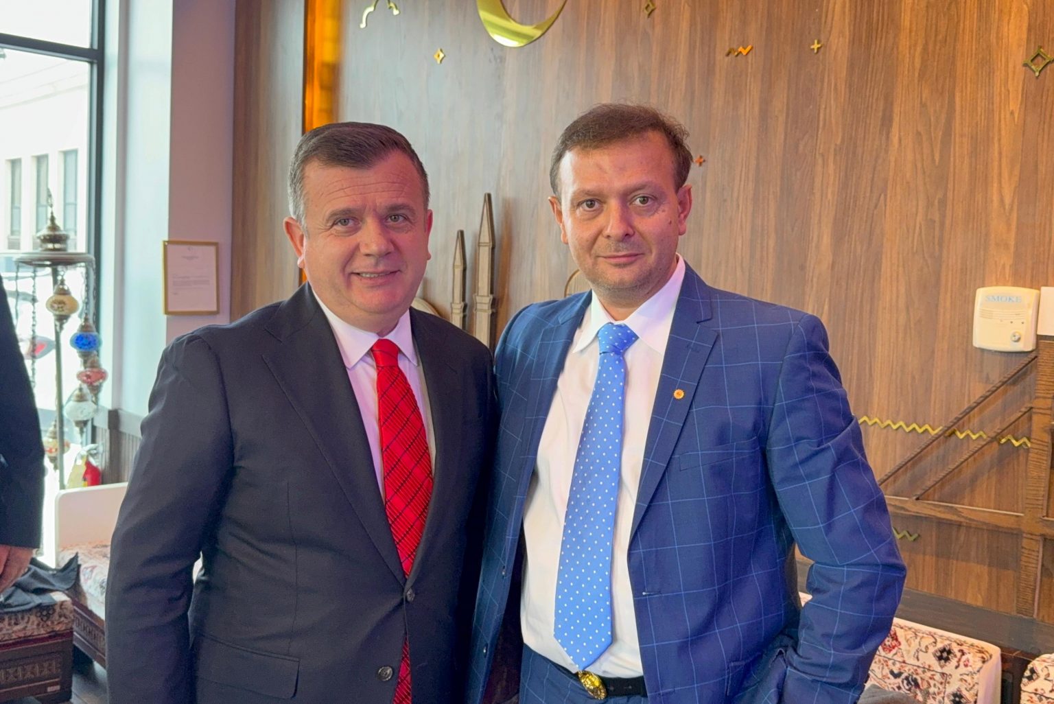 Senior Socialist leader meets Albanian-American Vatra Federation to promote diaspora voting