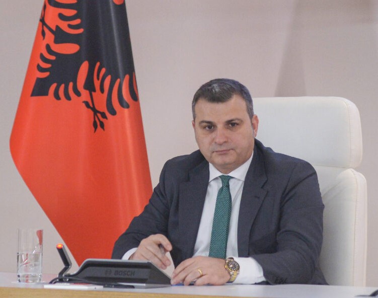 Albania keeps interest rate unchanged as inflation declines