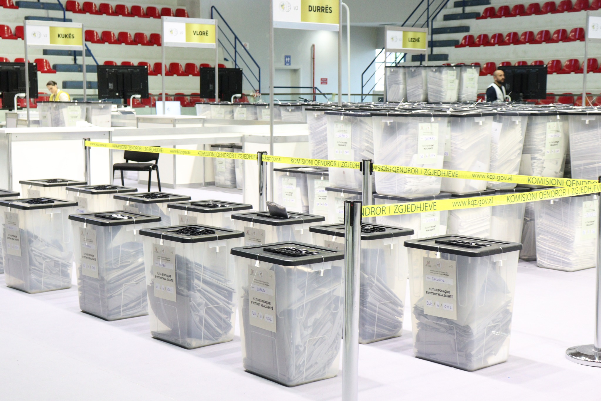 CEC demands urgent report from DHL over ballot delivery issues in Greece