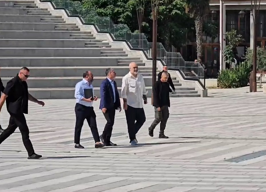 Edi Rama’s rebuke triggers mass resignations in Vlorë municipality