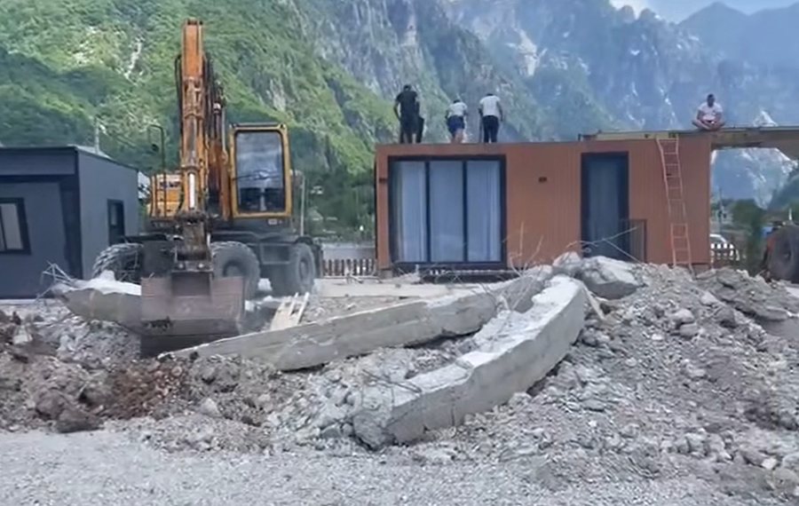 Illegal cabins in heart of Theth spark clash between Prime Minister and Shkodra prosecution