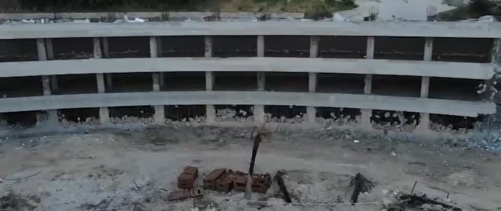 Controlled demolition removes illegal 3-storey seafront building in Vlora