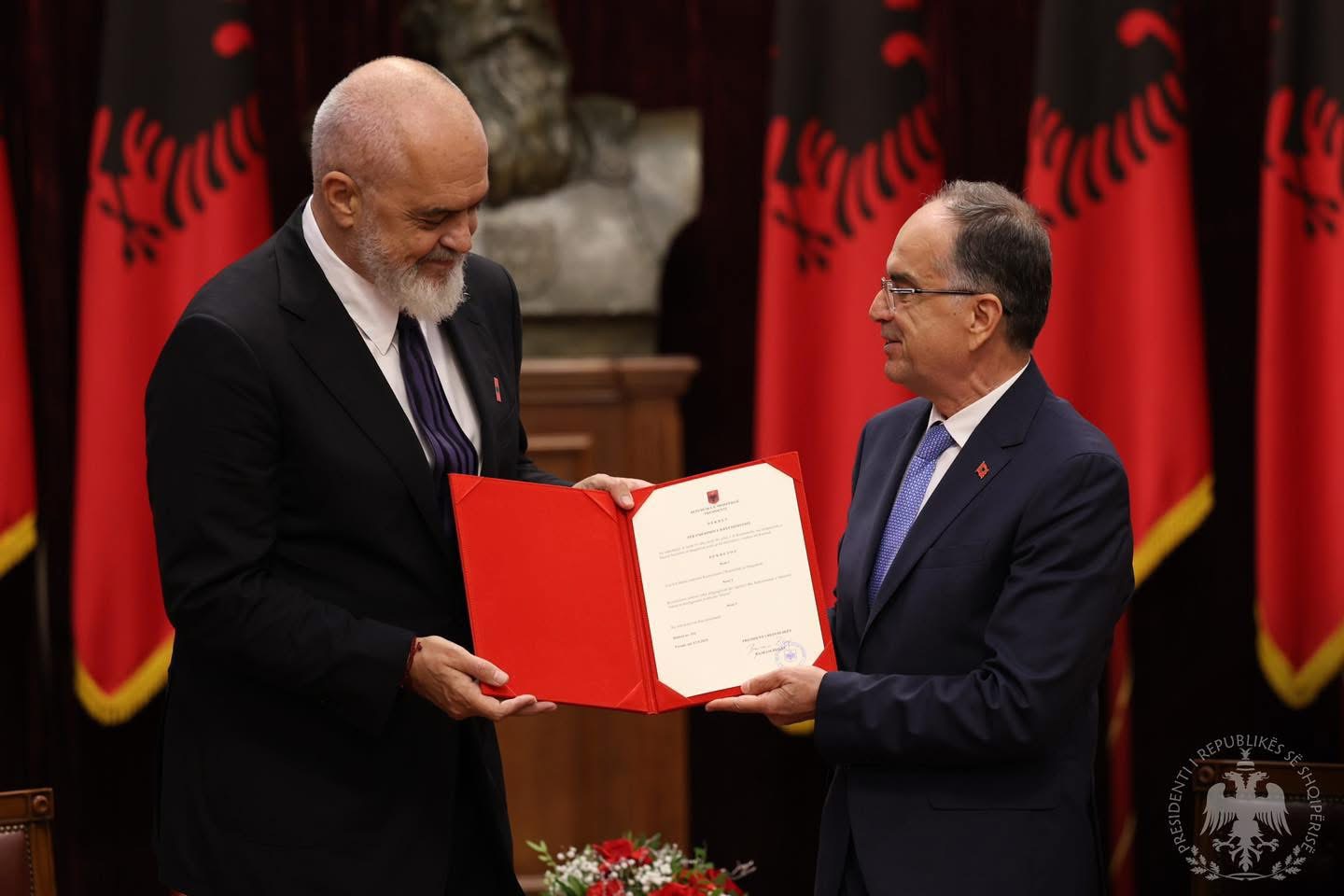 President signs decrees for Rama’s new cabinet and virtual minister